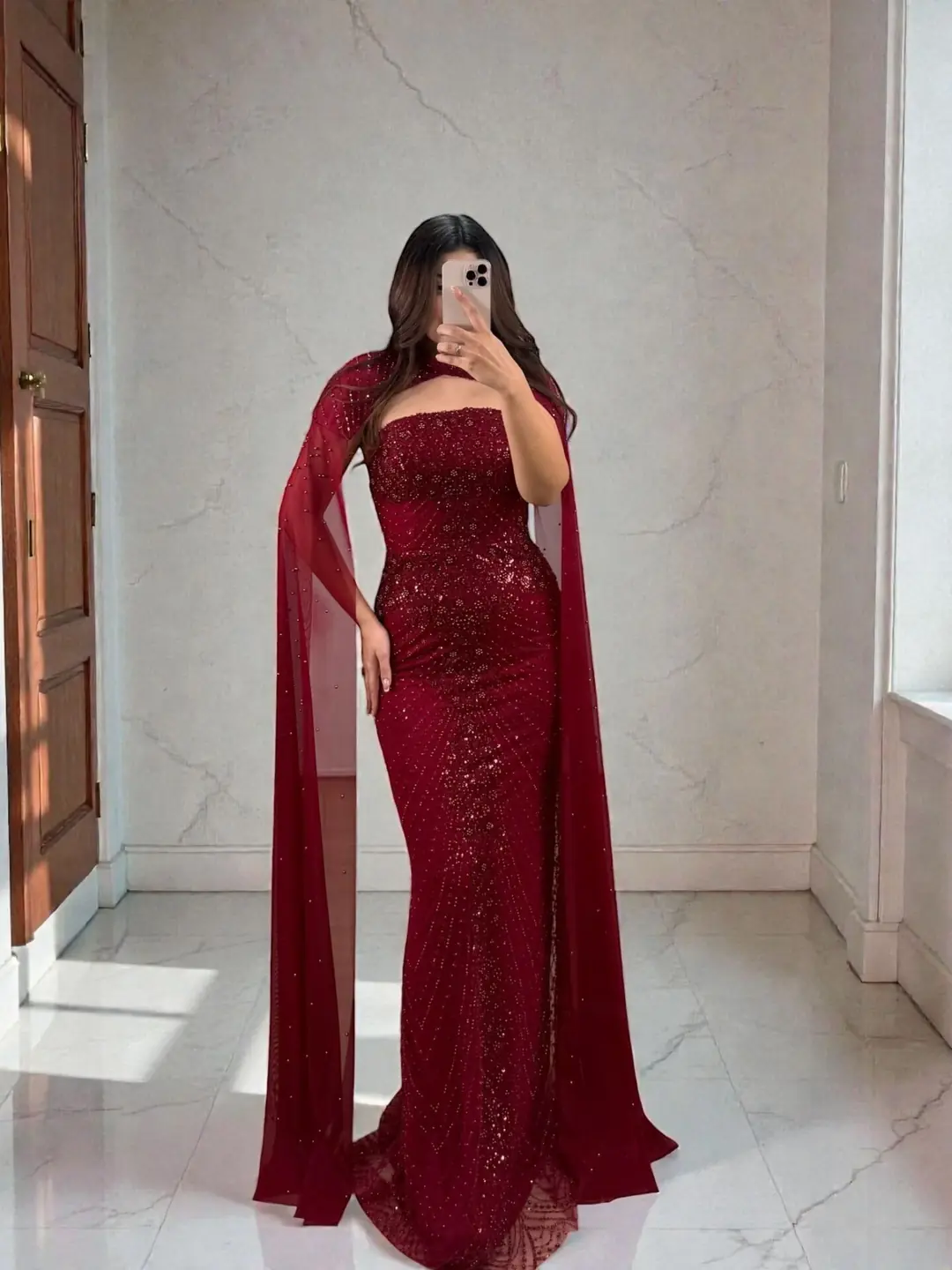 Ürün görseli: Valentina Boncuk Payet İşlemeli Pelerinli Bordo Tasarım Abiye Elbise