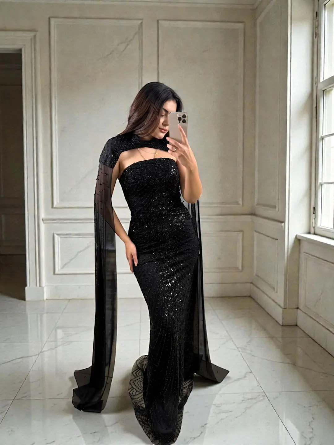 Valentina Boncuk Payet İşlemeli Pelerinli Siyah Tasarım Abiye Elbise