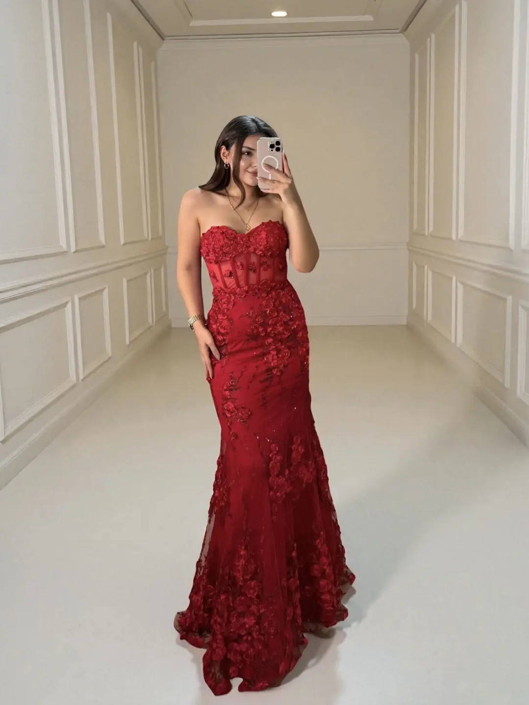 Flora Üç Boyutlu Çiçek İşlemeli Balık Kesim Kırmızı Abiye Elbise
