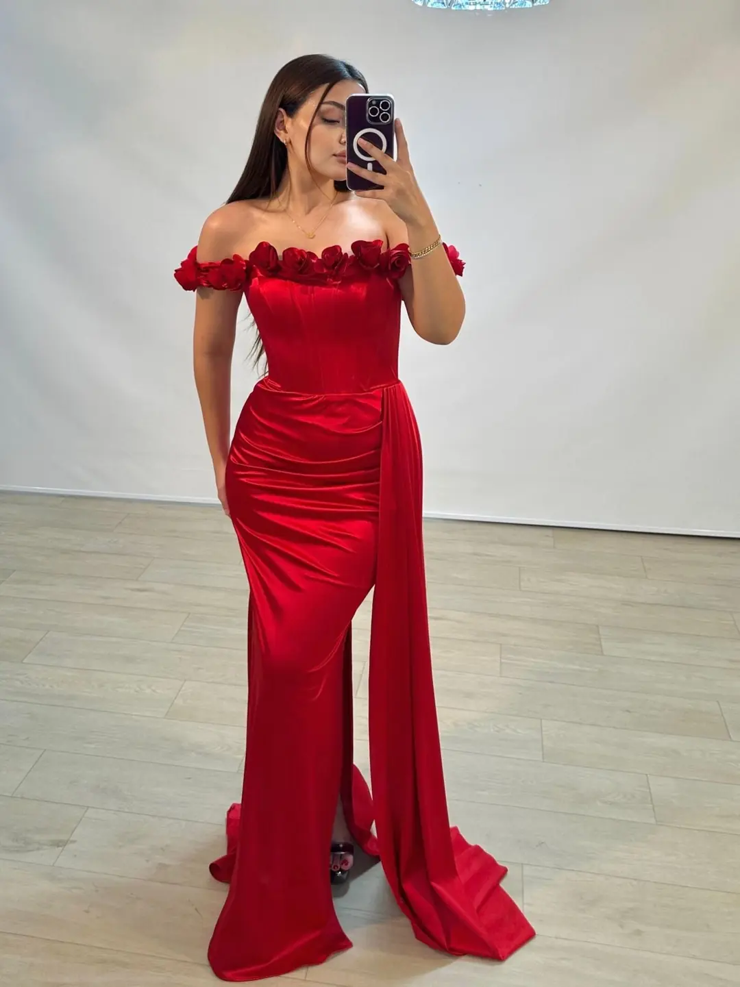 Daisy Çiçek Detaylı Saten Korseli Kırmızı Balık Model Abiye Elbise