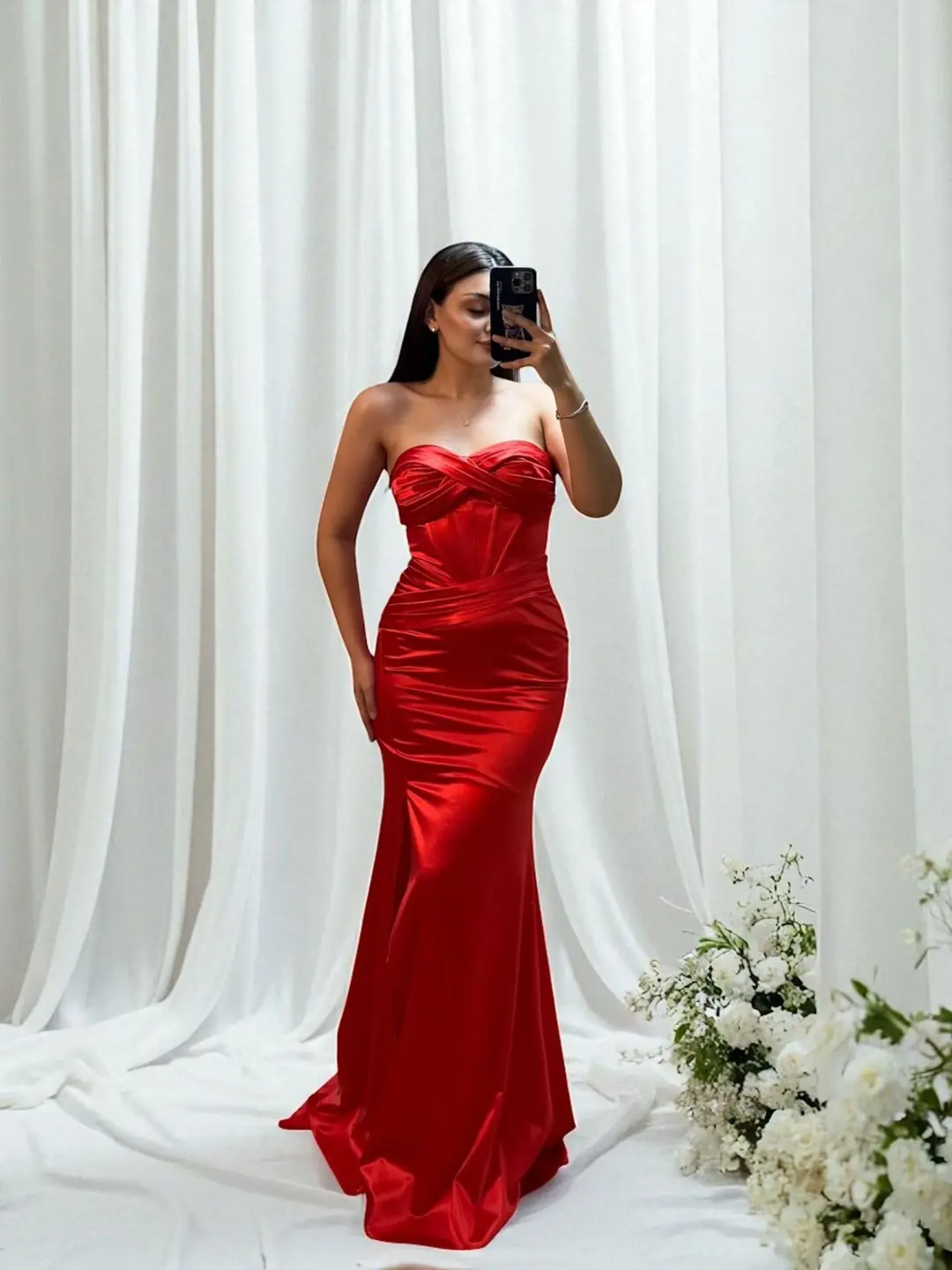 Ürün görseli: Aura Korseli Balık Model Saten Straplez Nar Çiçeği Renk Abiye Elbise