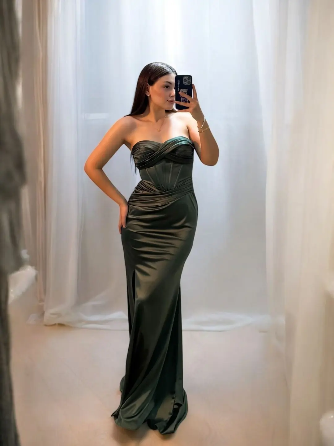 Aura Korseli Balık Model Saten Straplez Yeşil Renk Abiye Elbise