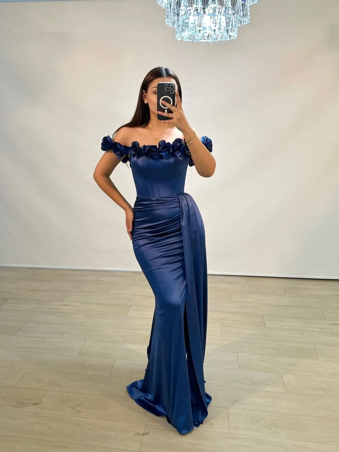 Daisy Çiçek Detaylı Saten Korseli İndigo Mavisi Balık Model Abiye Elbise