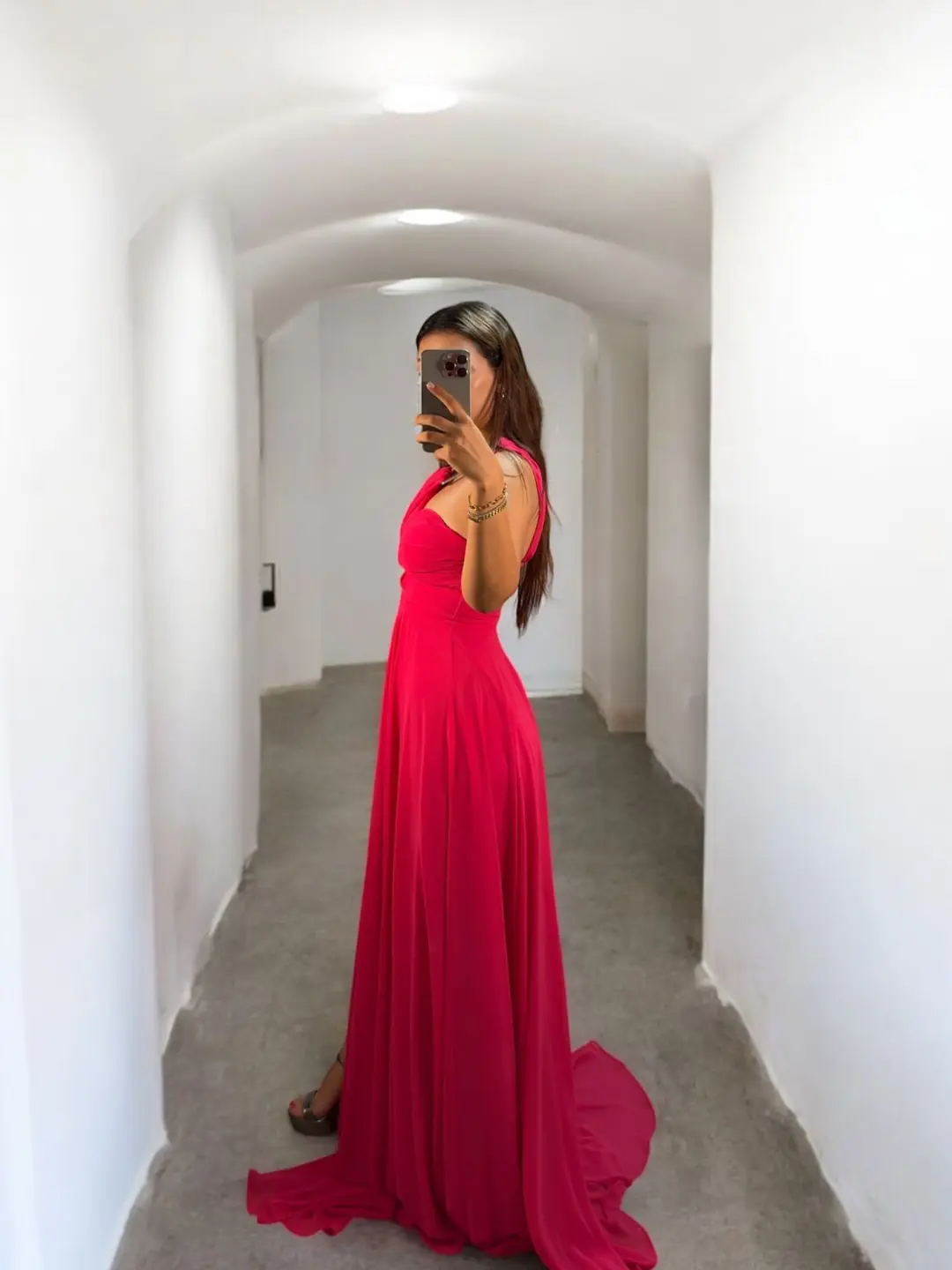 Alya Gold Tokalı Şifon Yırtmaçlı Pembe Abiye Elbise