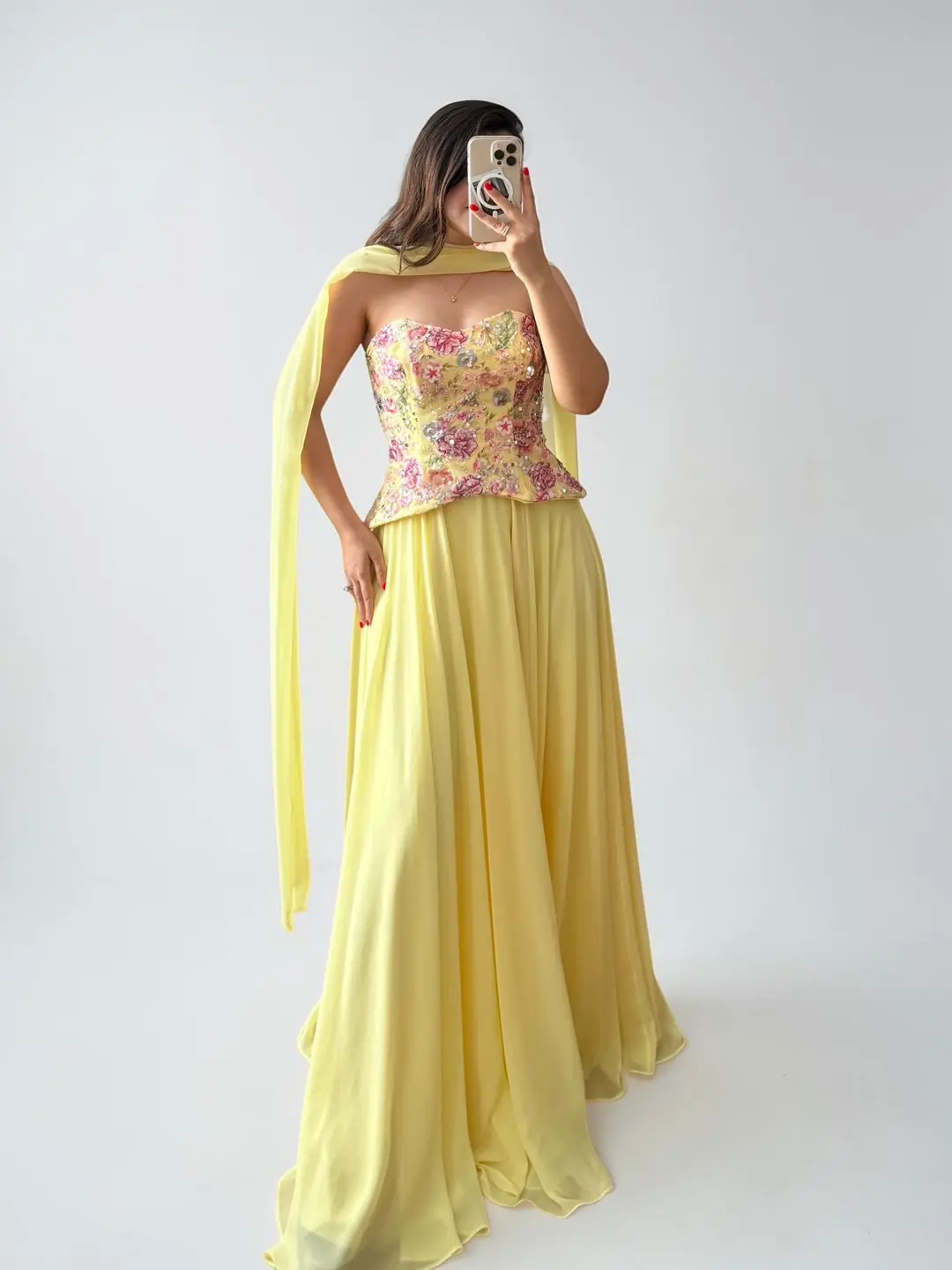 Lisa Çiçek İşlemeli Korseli Fular Detaylı Şifon Butter Yellow Sarı Abiye Elbise
